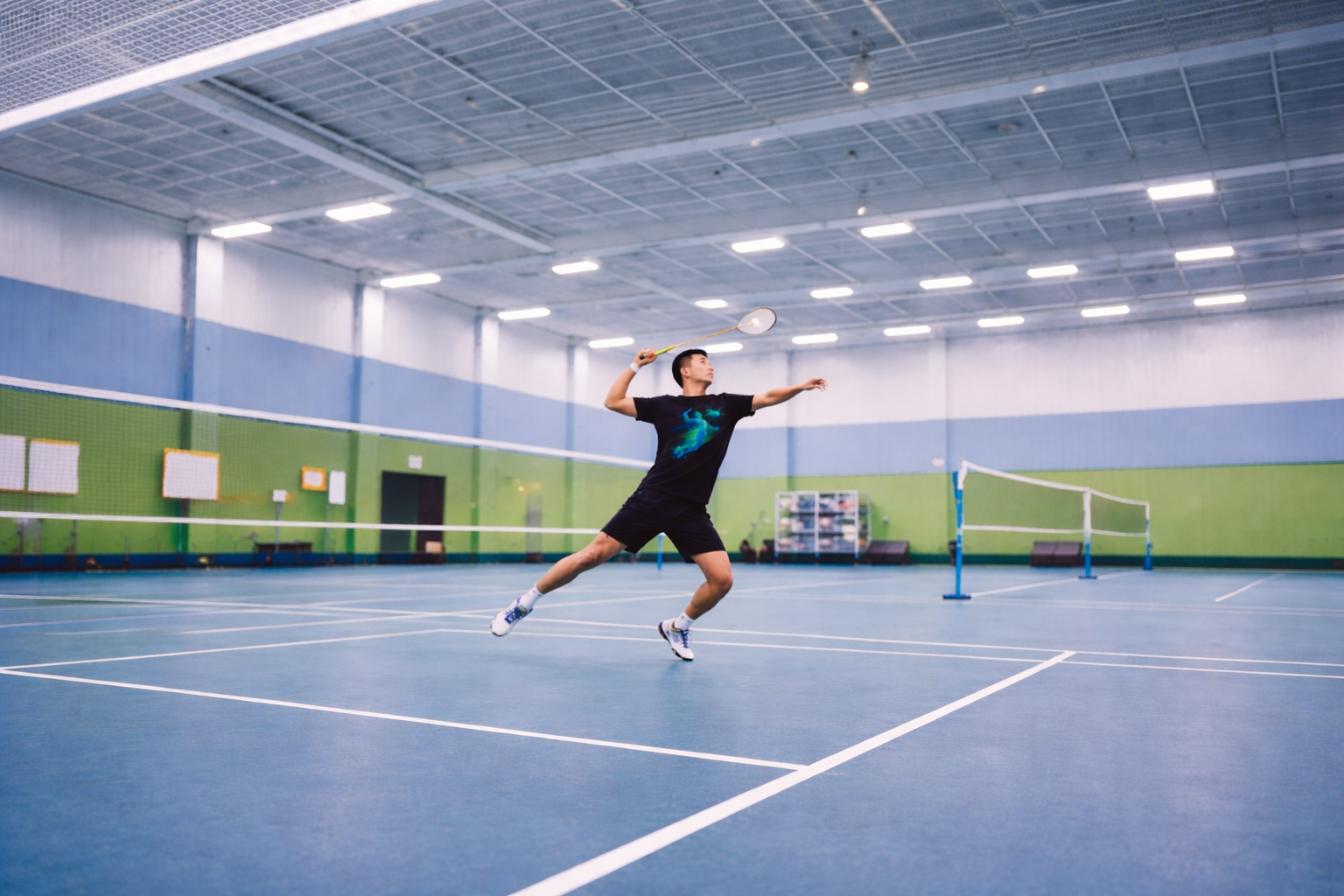 Athletic jump smash in action